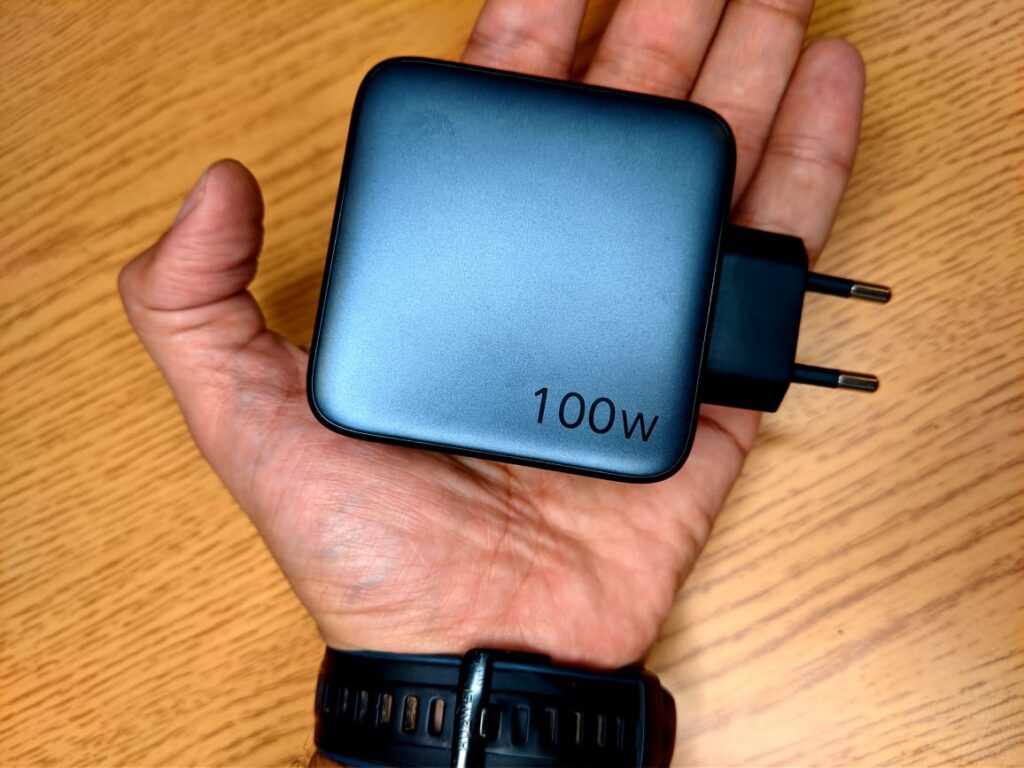 UGreen GaN X Fast 100W Charger Review Mohamedovic 2