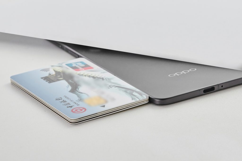 ظهور هاتف OPPO N5 2025 الأرفع عالميًا حتى الآن في صور جديدة 6 OPPO N5 showcased 05
