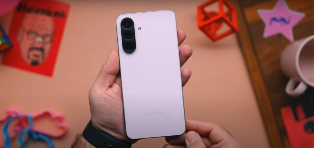 مراجعة Galaxy A56 بعد أسبوعين من الاستخدام: هل يستحق الشراء في عام 2025؟ 5 تصميم سامسونج جالكسي ايه 56