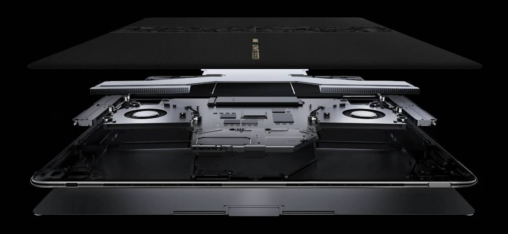 تحميل خلفيات Huawei MateBook Fold Ultimate «اللابتوب القابل للطيّ» عالية الدقة 4K 8 Huawei MateBook Fold Ultimate with three layer aluminum structure